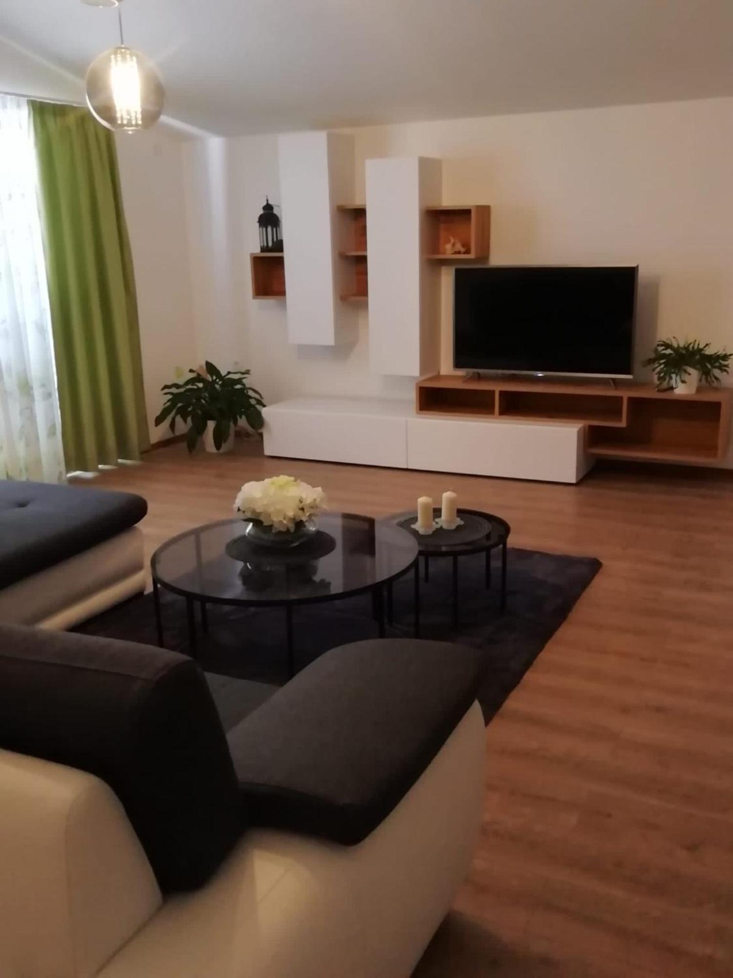 Albatros Apartment Kastel Sucurac Exterior photo