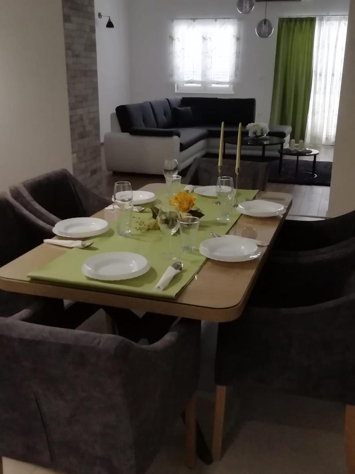 Albatros Apartment Kastel Sucurac Exterior photo